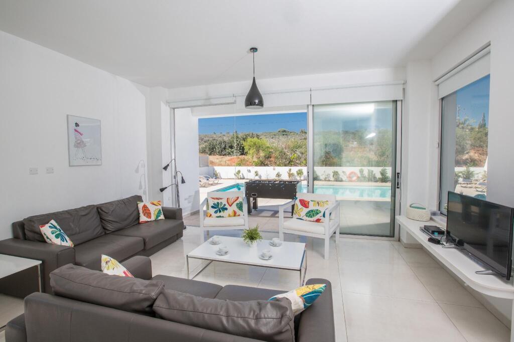 Протарас: Protaras Holiday Villa Ccv3
