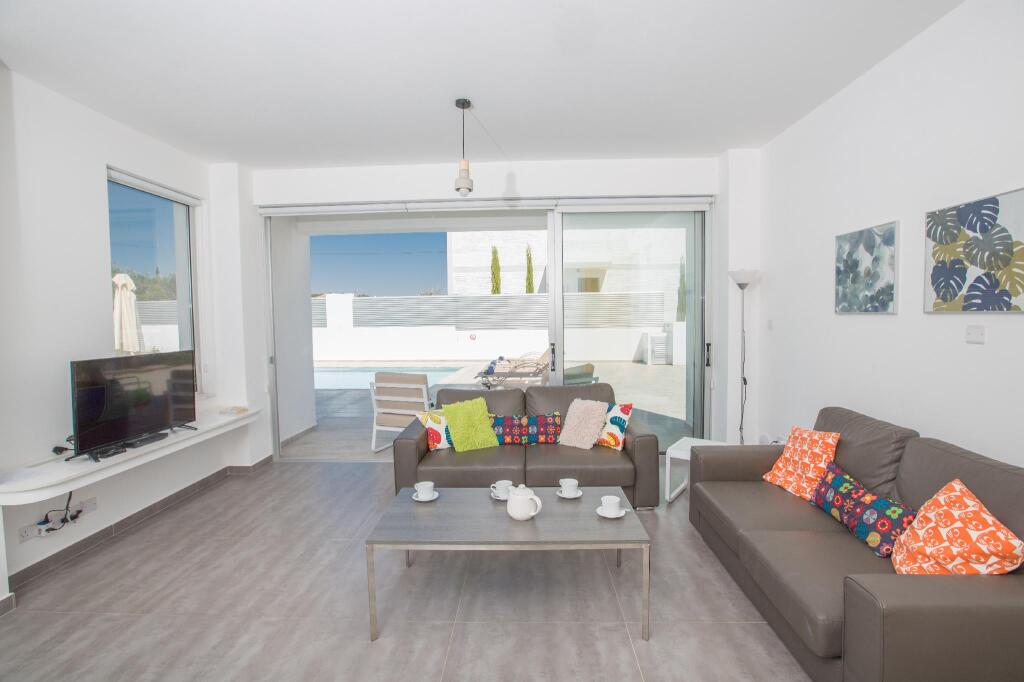 Протарас: Protaras Holiday Villa Ccv4
