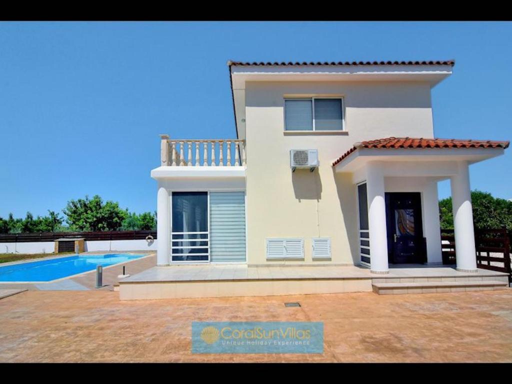 Пейя: Villa 200m To The Coral Bay Strip, Large Pool