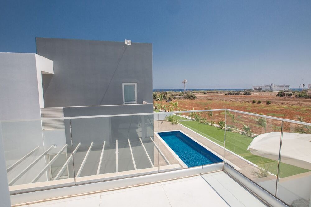 Протарас: Protaras Holiday Villa Bp13