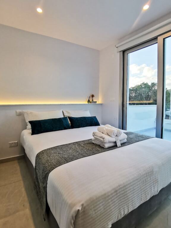 Пафос: Phaedrus Living: Seaside Deluxe Flat Harbour 107
