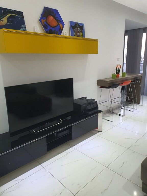 Ларнака: Immaculate 2-bed Apartment in Larnaca