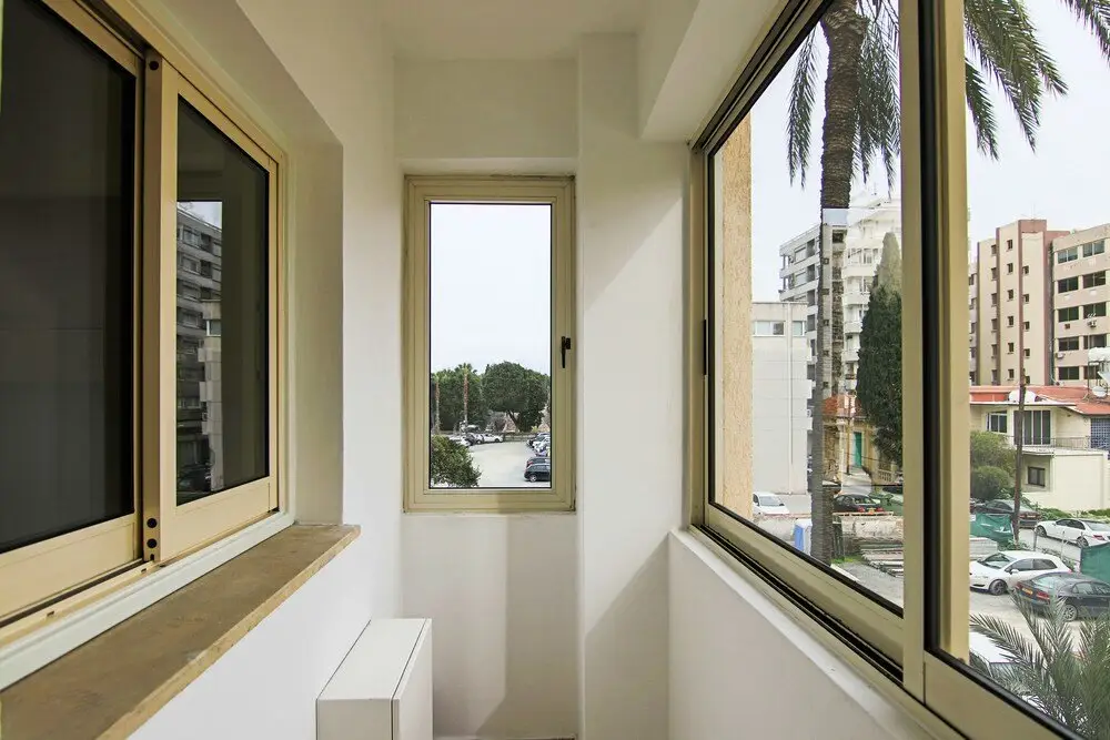 Phaedrus Living: City View Luxury Iras Flat 102 — фото 1