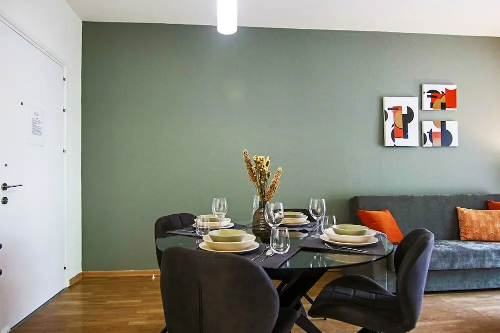 Никосия: Phaedrus Living: City View Luxury Iras Flat 102