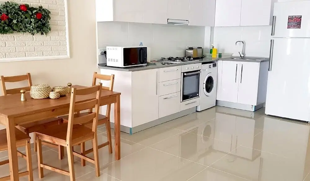 Трикомо (Искеле): Cornelius Pool Apartments