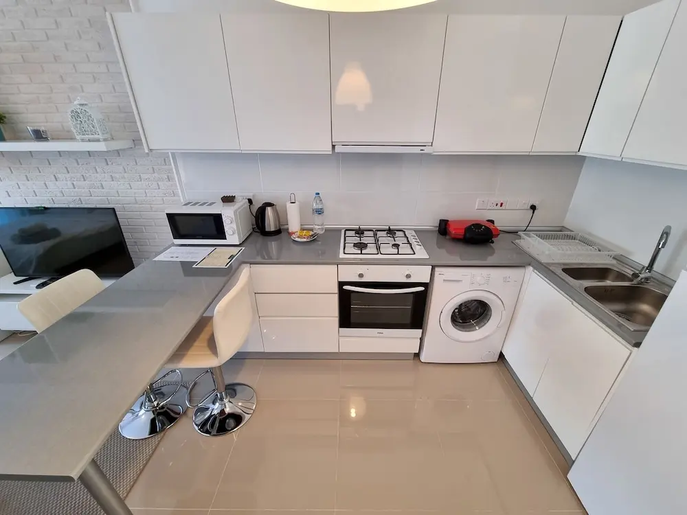 Трикомо (Искеле): Tiberius Pool Apartments