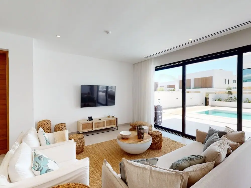 Протарас: Sanders Konnos Bay Terpsichori - Striking 4-bedroom Villa With a Side Sea View