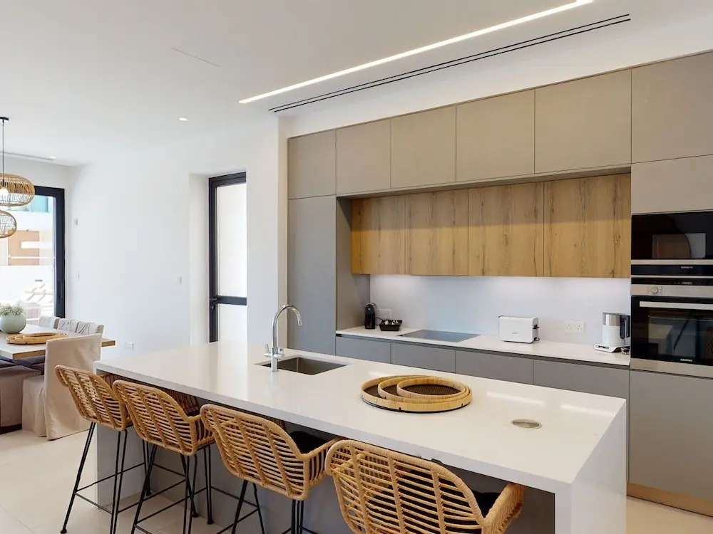 Протарас: Sanders Konnos Bay Terpsichori - Striking 4-bedroom Villa With a Side Sea View