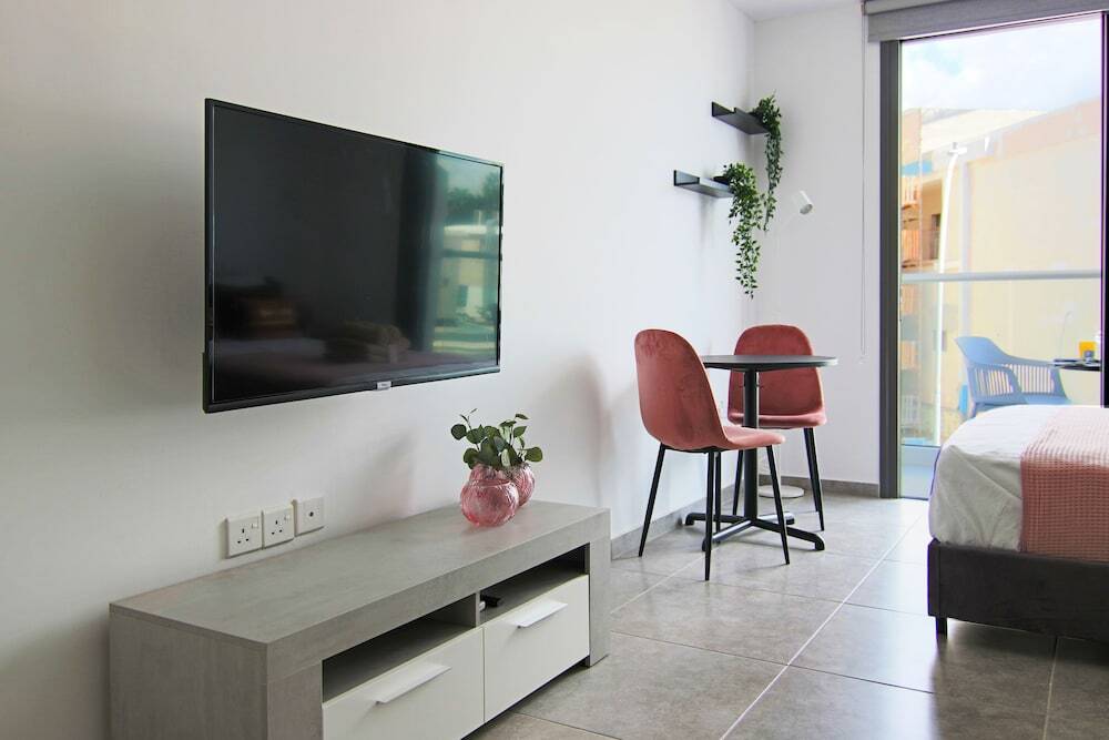 Пафос: Phaedrus Living Seaside Flat Athina 115