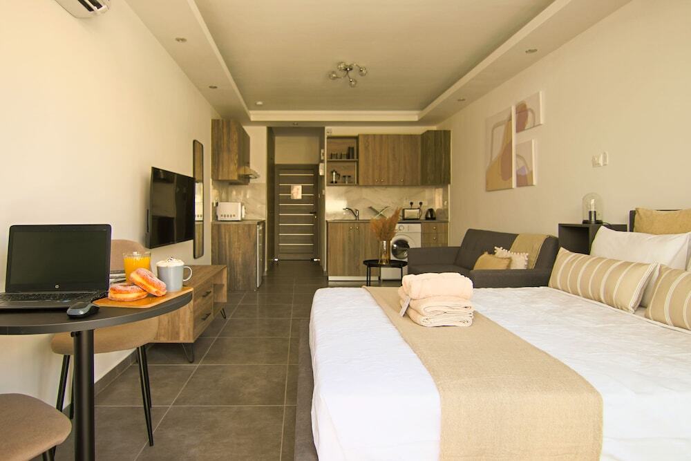 Пафос: Phaedrus Living Seaside Flat Athina 117