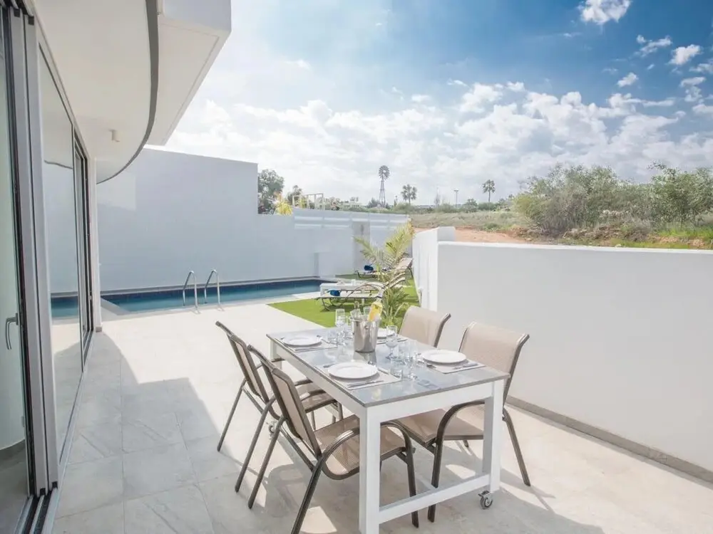Протарас: Villa Nikol AQ Ol23