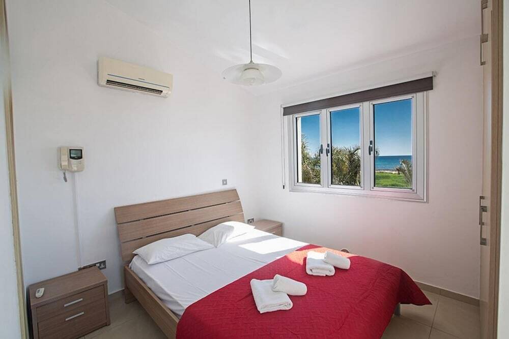 Айя-Напа: Villa Lenia AQ SV9