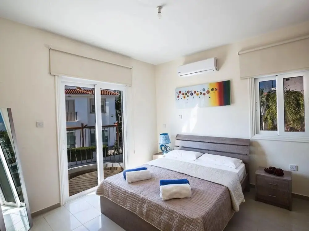Протарас: Villa Shaye AQ Me16