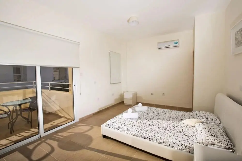 Протарас: Villa Darcy AQ DV8