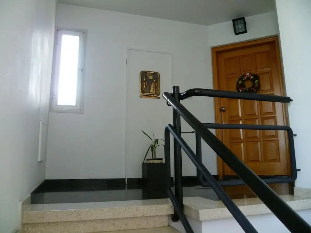 Никосия: Room in House - Datacom House - The Sky Blue Room