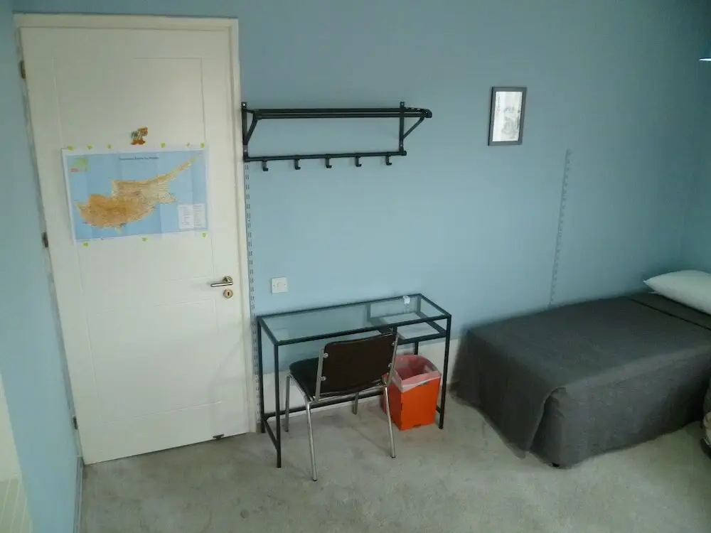 Никосия: Room in House - Datacom House - The Sky Blue Room
