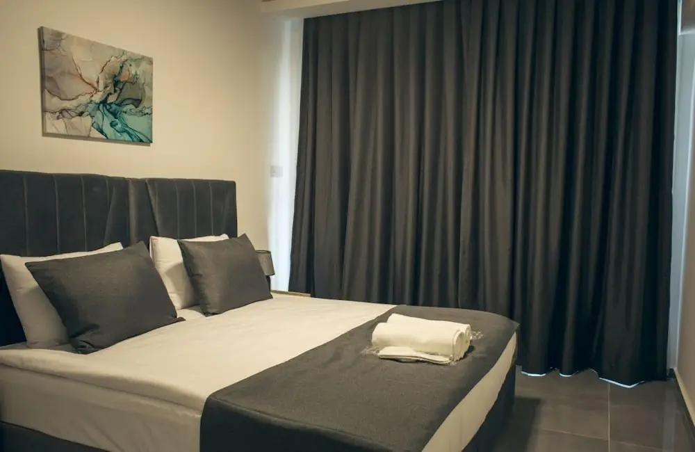 Авгору: Charming Flat Close to the Beach with Shared Pool and Balcony with Pool View in Iskele, Cyprus