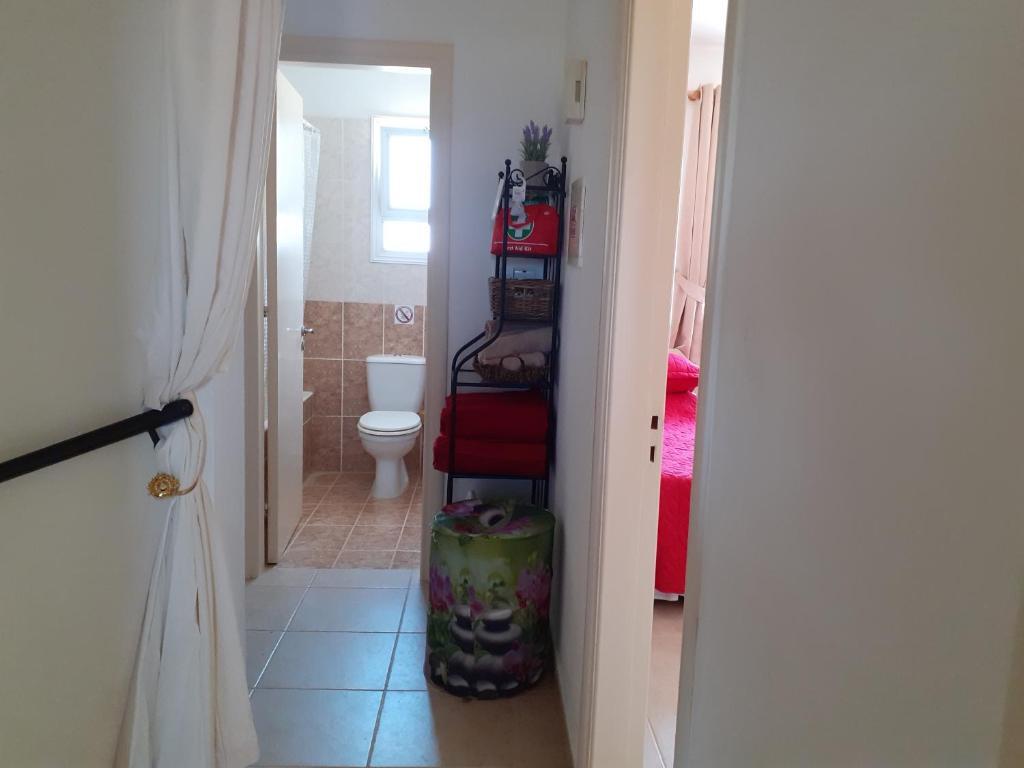 Куклия: Beautiful 2-bed House in Mandria, Paphos