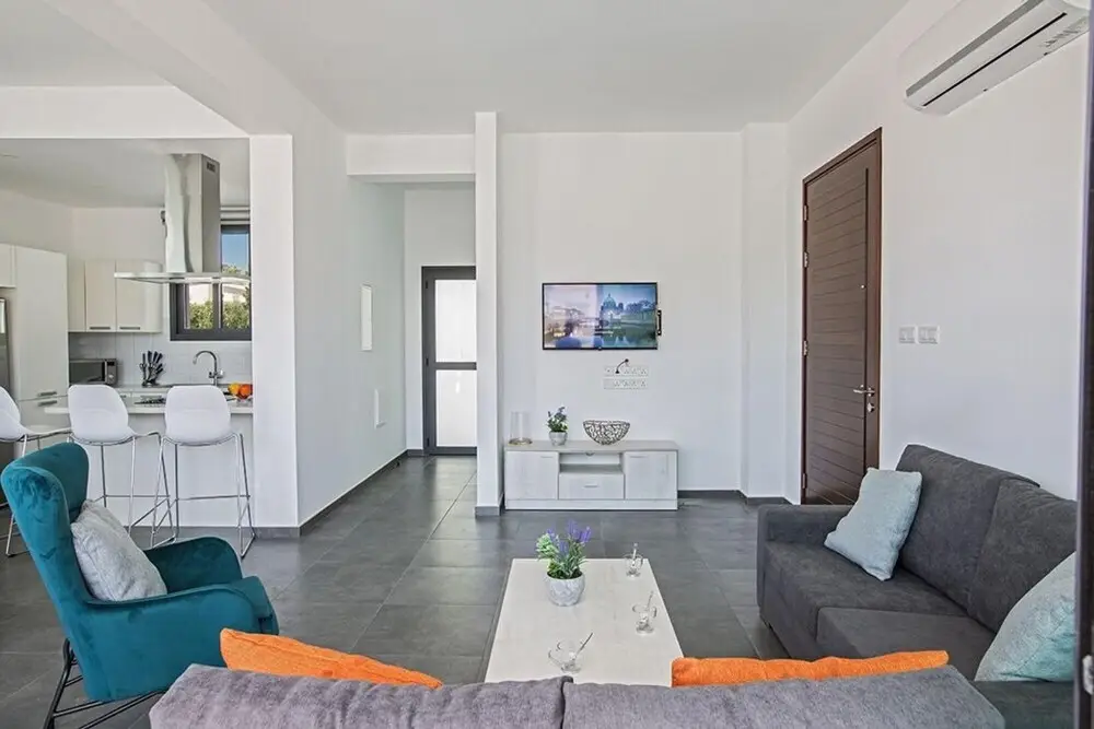 Протарас: Villa Priya AQ PR5