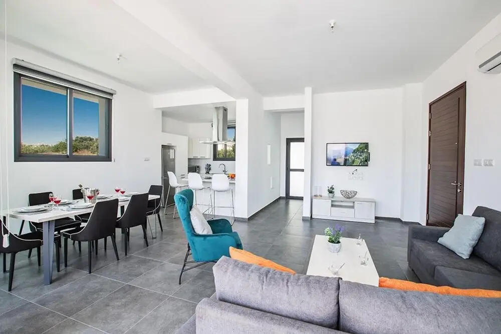 Протарас: Villa Priya AQ PR5