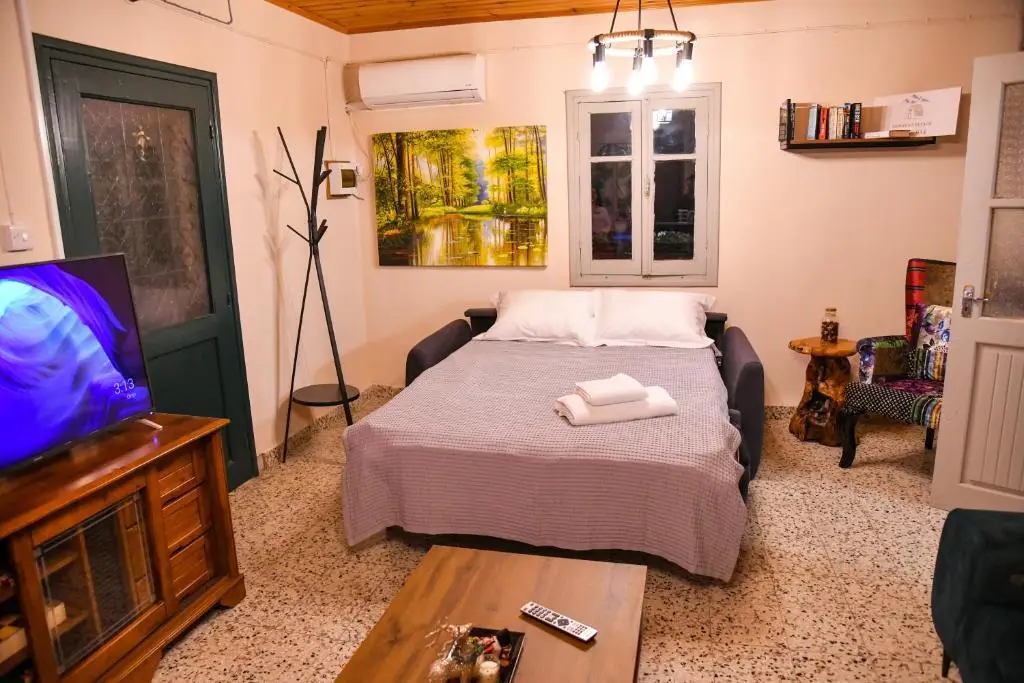 Аскас: Sophias Cottage