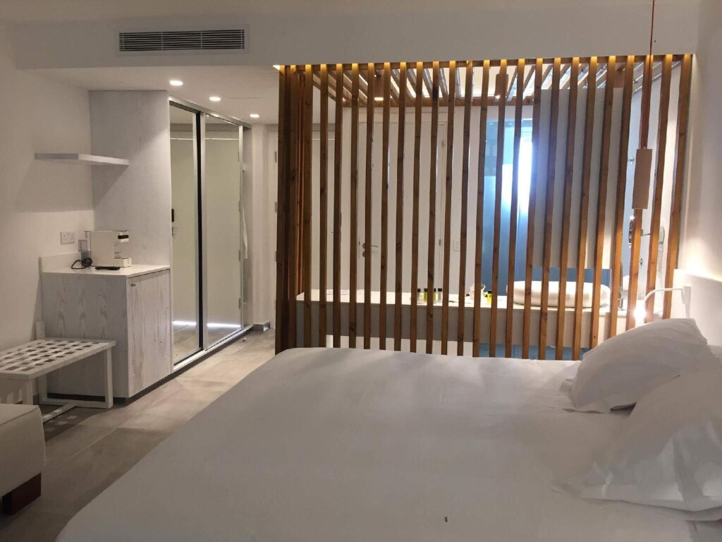 Айя-Напа: So Nice Club Resort