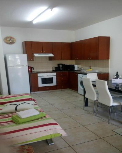 Пафос: Diana Apartment