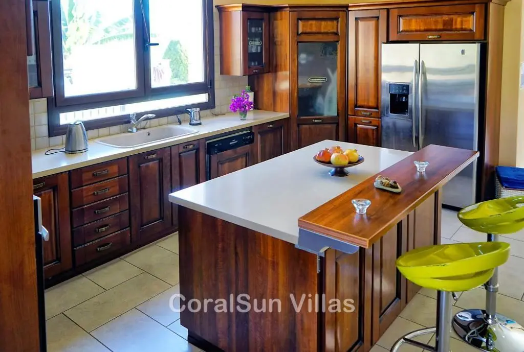 Полис Хрисохус: Amazing Luxury Villa, In Paphos, Extremely Large Pool. Jacuzzi, Gym, Games Room