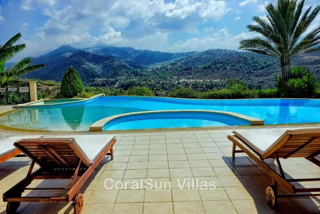Полис Хрисохус: Amazing Luxury Villa, In Paphos, Extremely Large Pool. Jacuzzi, Gym, Games Room