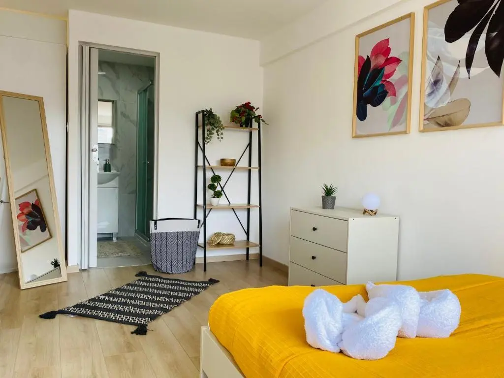 Ларнака: Pink Flamingo 1-BR apartment in Larnaca