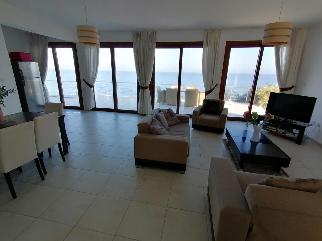 Гекиткале: Sea Cliff villa, 4 beds, sleeps 2- 7, Free Wifi, Heated Pool option.