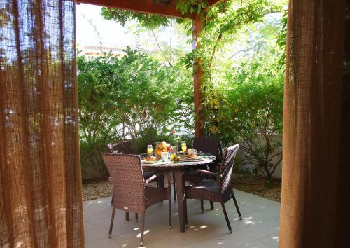 Протарас: House 15 The Artisan Resort