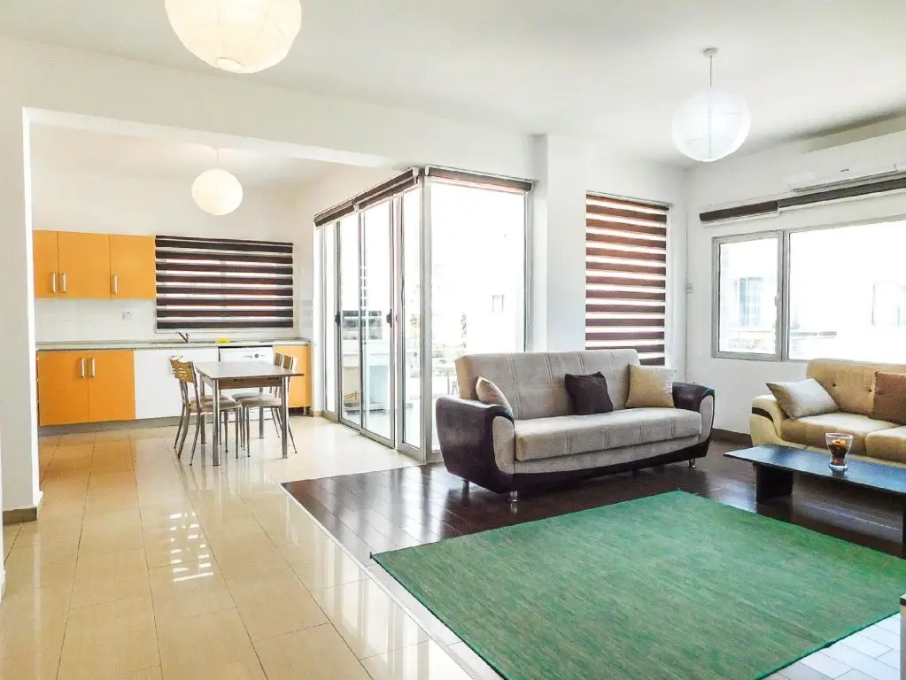 Кирения: Rix Apartments