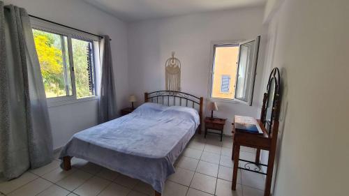 Пафос: Sunny Limnaria Gardens 2 Bedroom Apartment
