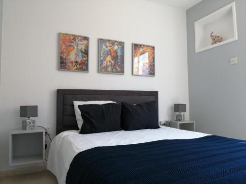 Пафос: Alex's Vacation Suite - 100m From the Beach - 6 Guests