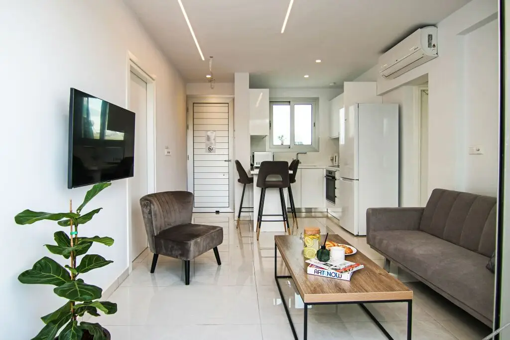 Пафос: Phaedrus Living: Executive Harbour Suites 203