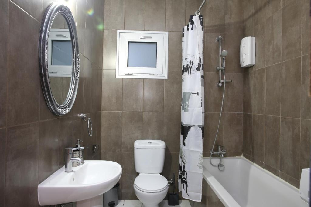 Ларнака: 930m to Beach-2 Bedroom+Veranda-Perfect Located