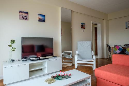 Ларнака: Spacious 2bdr @ Mackenzie