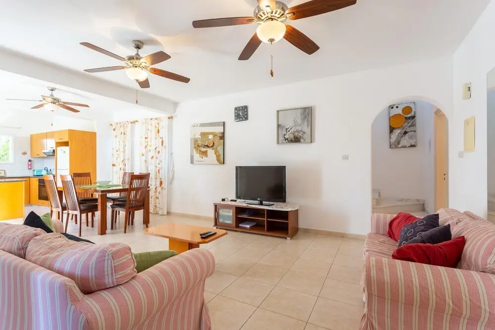 Пейя: Villa Coral Aura Large Private Pool Walk to Beach A C Wifi Car Not Required Eco-friendly - 3419