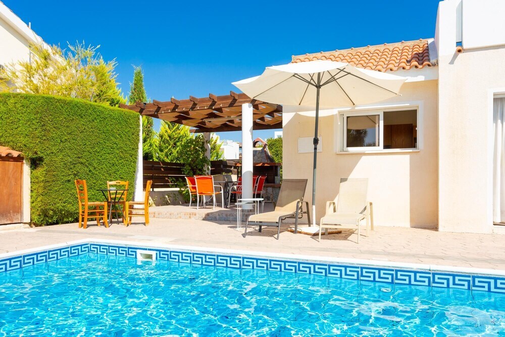 Villa Coral Aura Large Private Pool Walk to Beach A C Wifi Car Not Required Eco-friendly - 3419 — фото 1