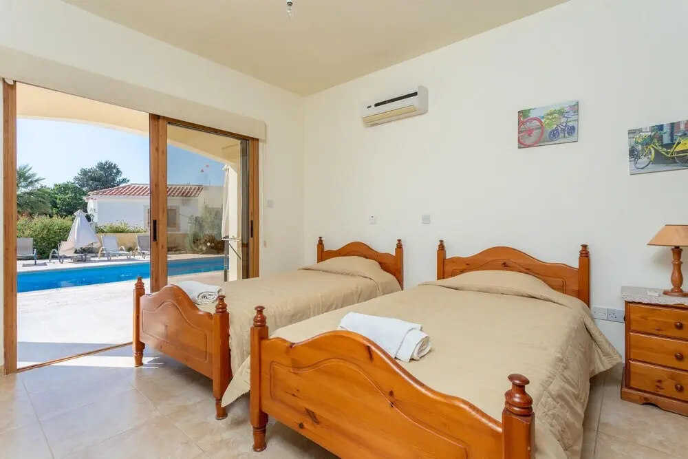 Друшиа: Hector Beach Villa Large Private Pool Walk to Beach Sea Views A C Wifi Car Not Required - 2111