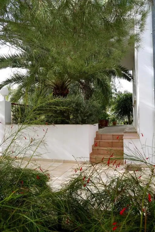 Агиа-Варвара: Sunny Garden Studio