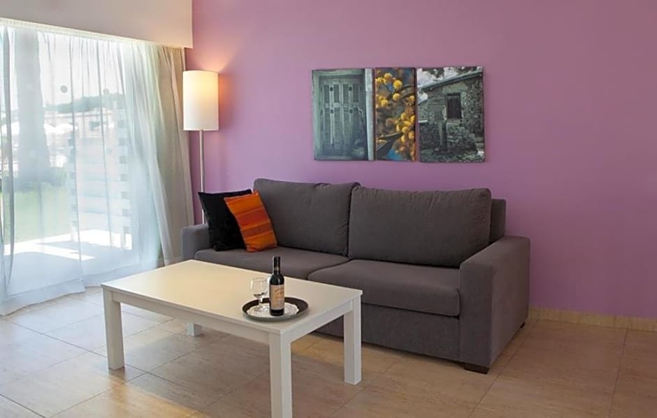 Айя-Напа: Sunprime Ayia Napa Suites - Adults Only