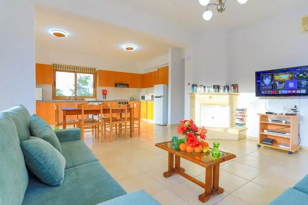 Полис Хрисохус: Villa Athina Finiki in Latchi