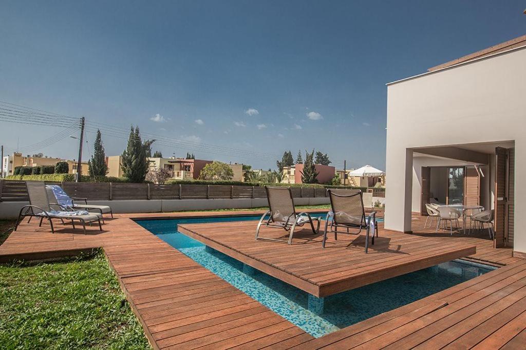Villa Petreris Dyo - Lovely 3 Bedroom Ayia Napa Villa with Pool - Short walk to Nissi Avenue — фото 1