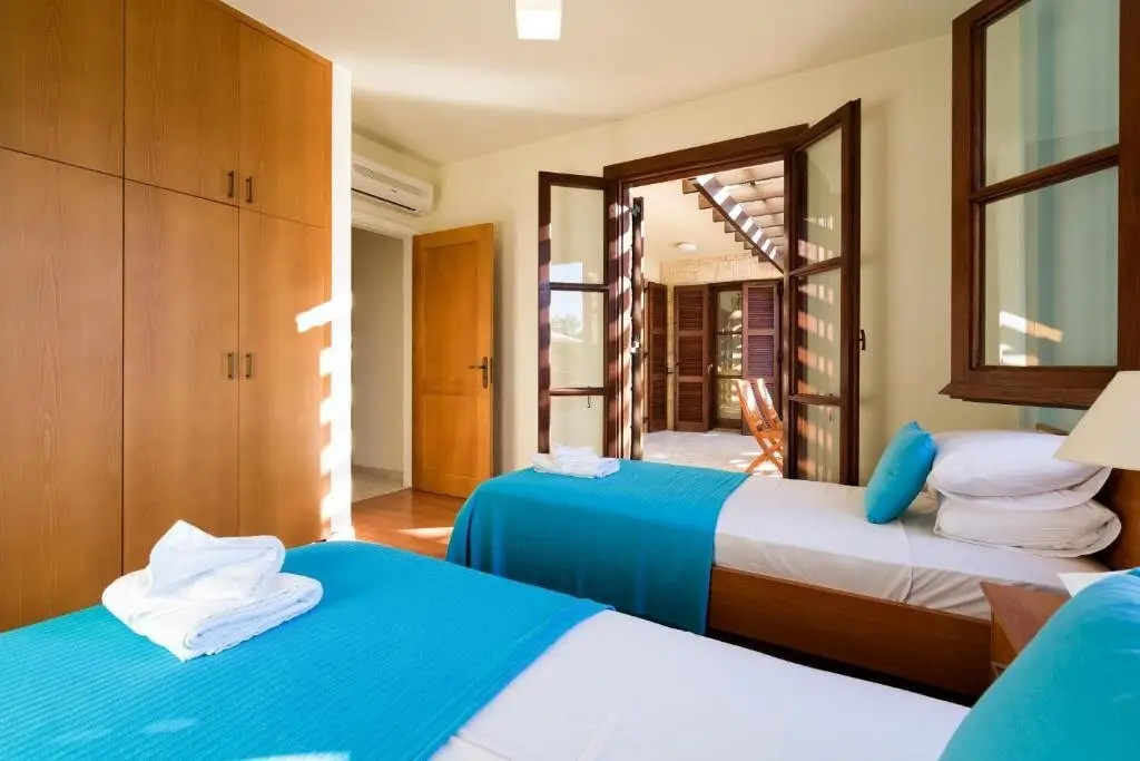 Куклия: 3 BR Villa Kedros