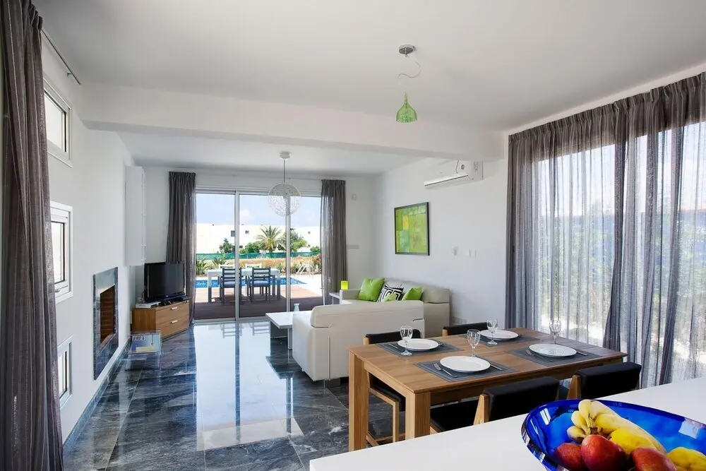 Пафос: Paradise Cove Luxurious Beach Villas Turquoise 2 Bedroom Villa