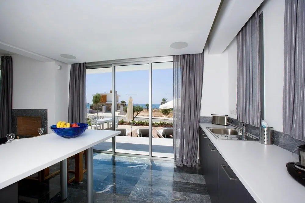 Пафос: Paradise Cove Luxurious Beach Villas Aqua 2 Bedroom Villa