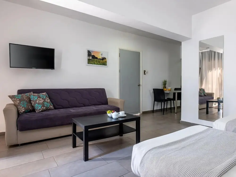 Айя-Напа: Sanders Rio Gardens - Treasured Studio With Shared Pool and Balcony