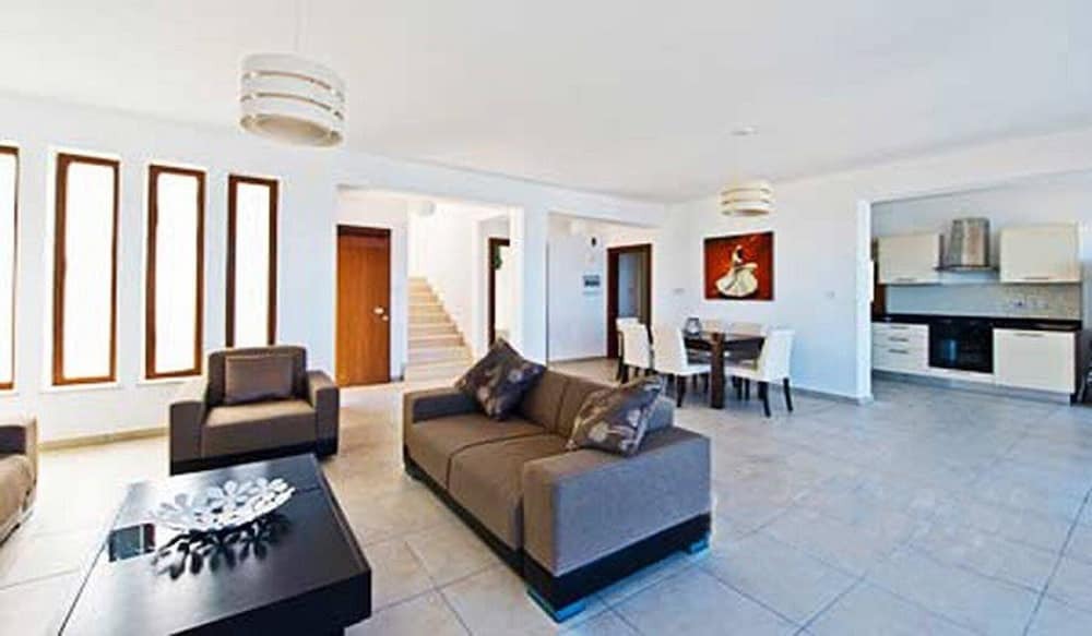 Гекиткале: Coordinates are : 35.3480640, 33.5800703, Seacliff Villa, North Cyprus